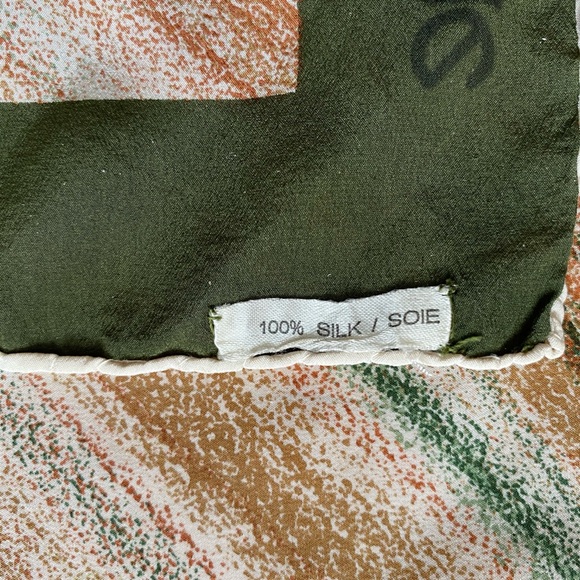 30’ x 30’ green silk square - Picture 3 of 7